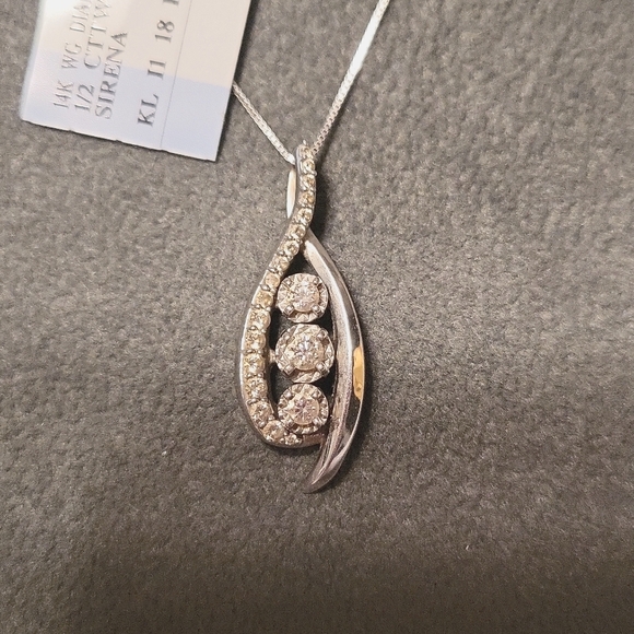 Brand New with tags Diamond Necklace - Picture 2 of 9